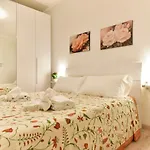 BDC - Coliseum Apartment